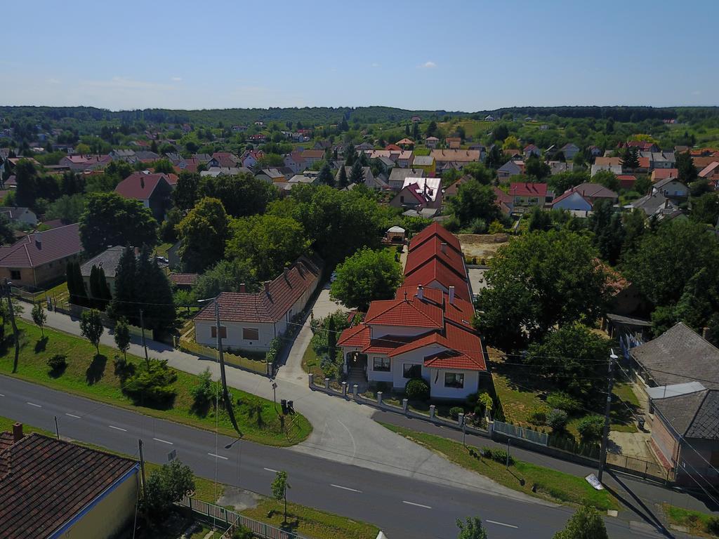 Ferienwohnung Aurora Haz Zalakaros Exterior foto
